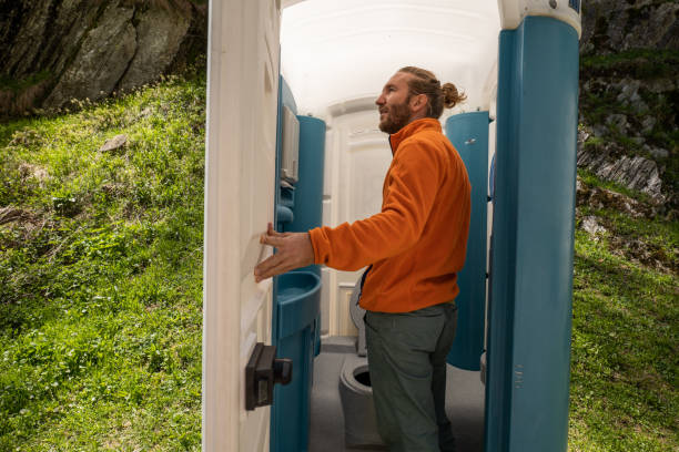 Best Portable restroom trailer rental  in Jefferson, OR